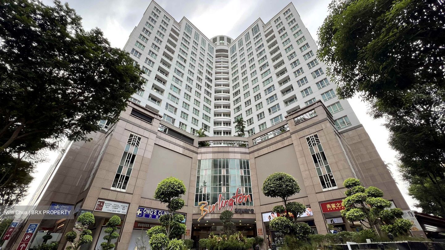 Burlington Square (D7), Retail #481770551